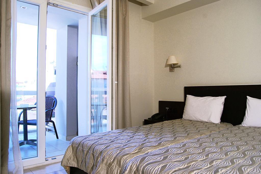 Aktaion Hotel Paralia Katerinis Bagian luar foto