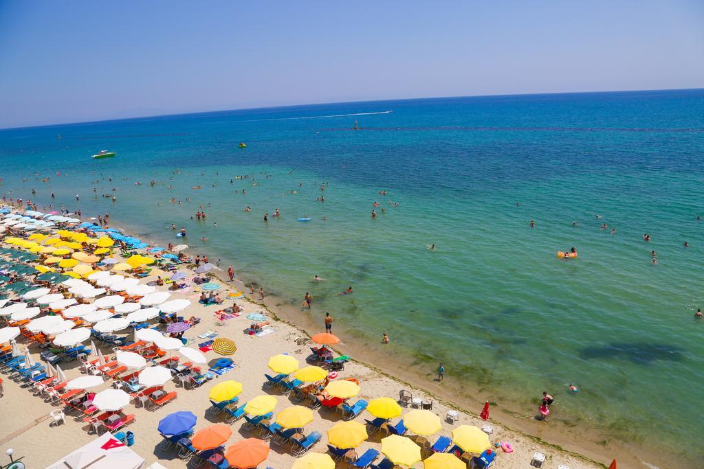 Aktaion Hotel Paralia Katerinis Bagian luar foto